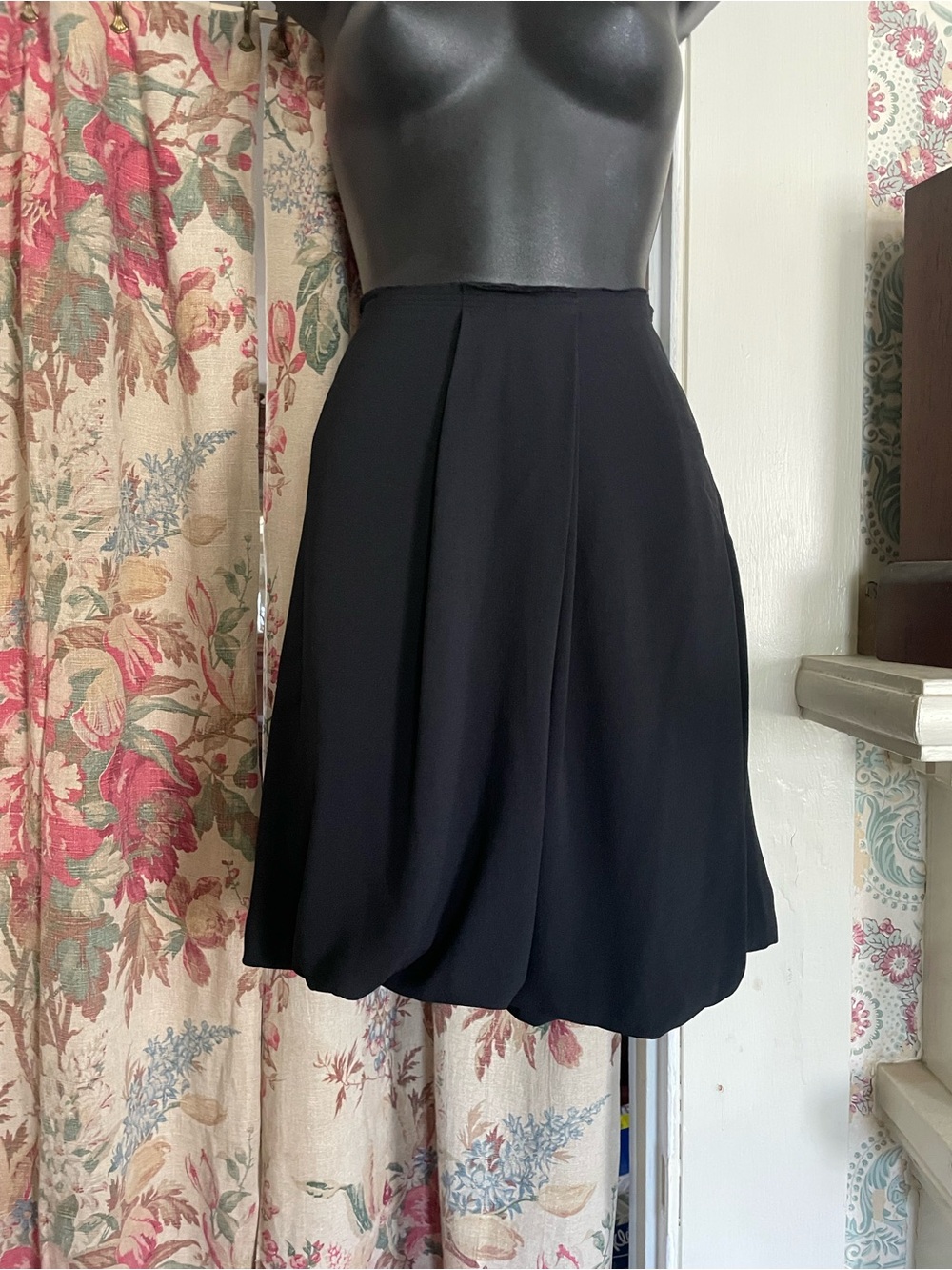 PRADA 2006 Navy Blue Pleated Skirt